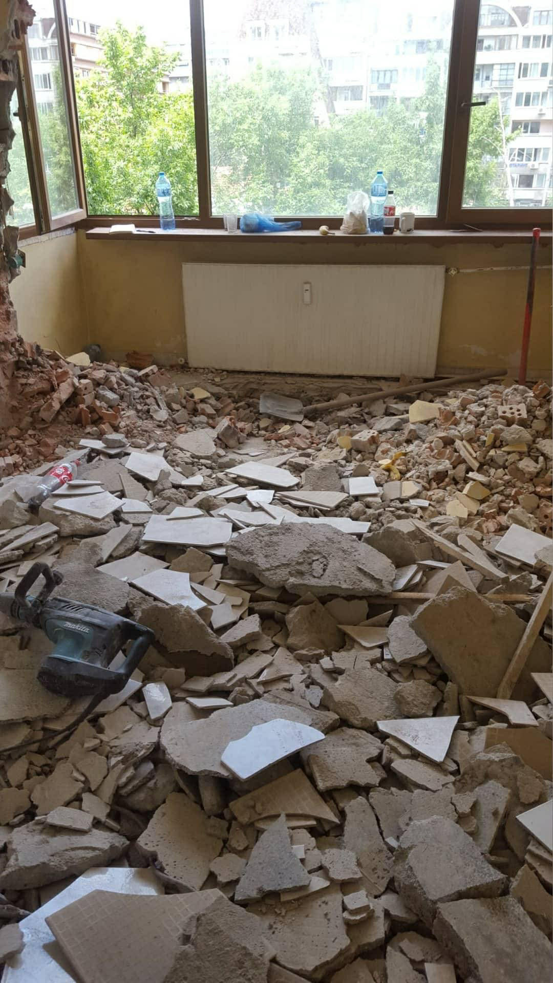 Почистване след къртене